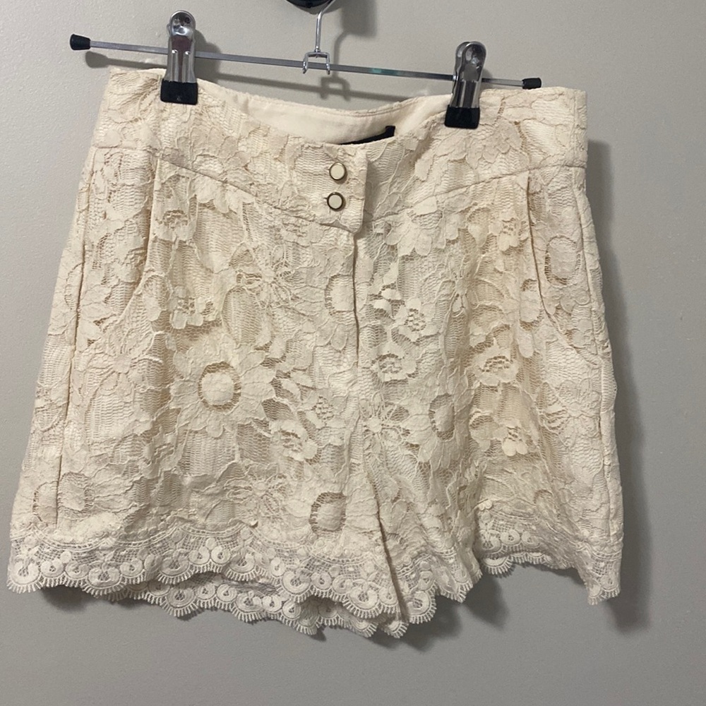 Max and Riley Cream Lace Shorts